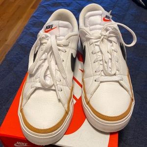 7.5 Nike court legacy